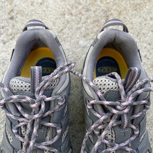 KEEN Koven Women's Waterproof Hiking Shoes Size 7.5 - Picture 5 of 11
